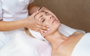 Read more about the article Which Massage Is Right for You? A Guide to Choosing the Perfect Treatment